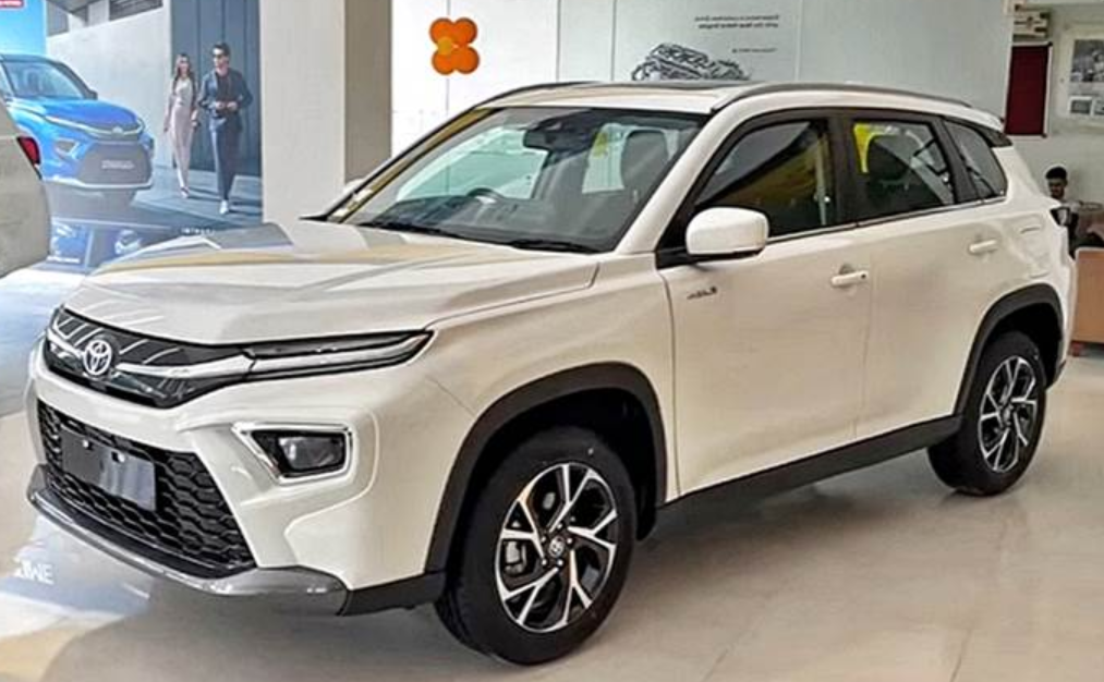 Premium 4x4 SUV with sleek design, advanced features, and powerful performance